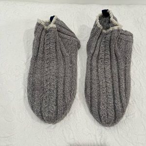 Men’s Bombas Gray gripper Slippers XL